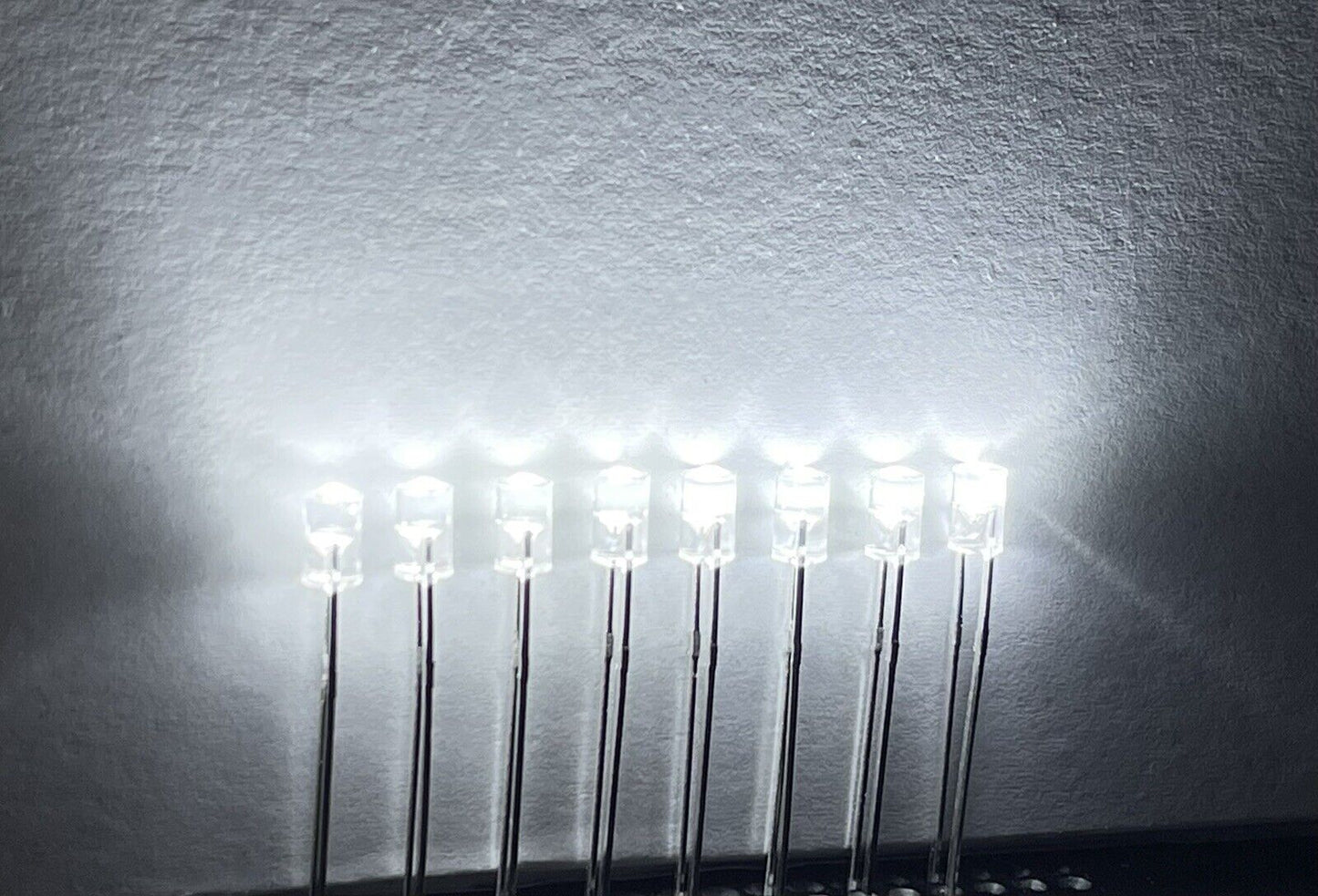 100PCS 3mm Flat Top COOL WHITE 8000K Led Light Emitting Diode Clear NO EDGE