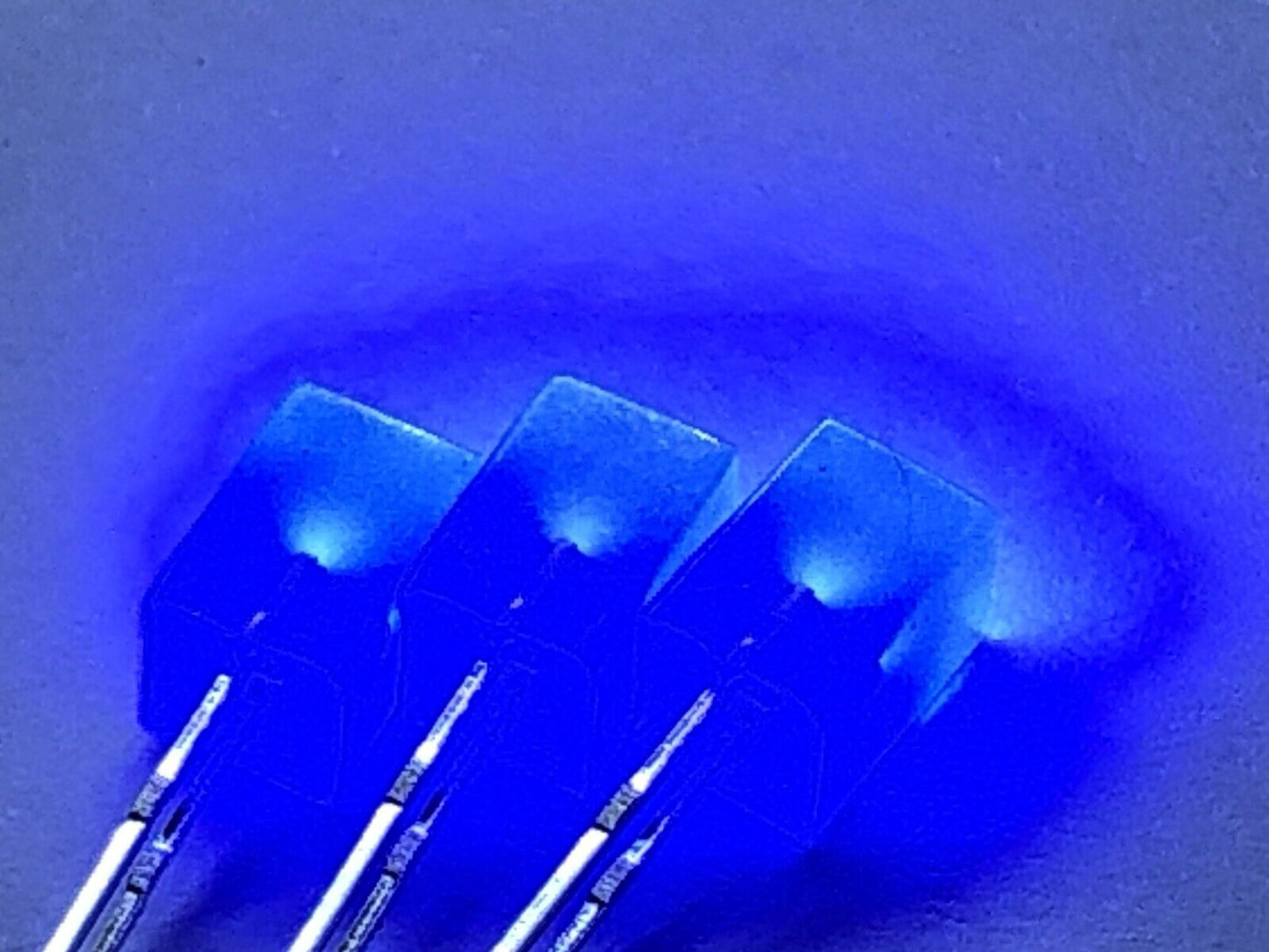 100pcs 5x5x7mm Diffused Blue Resin Blue Square Led Light Emitting Diode