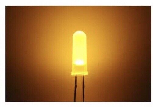 100PCS 5mm High Colloid YELLOW Colour Diffused LED Light Emitting Diodes DIY