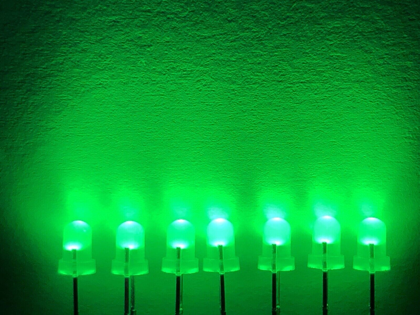 100pcs 3mm GREEN Flashing LED Colour Diffused  Light Emitting Diode 1.5hz On Off